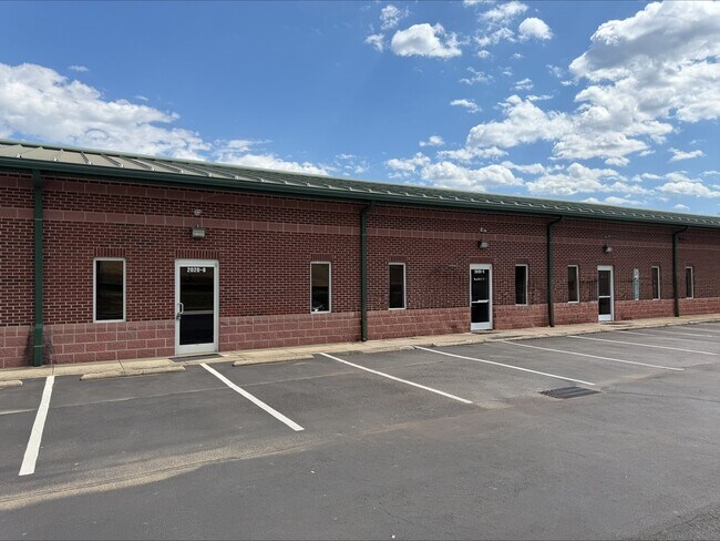 Plus de détails pour 2020 Independence Commerce Dr, Matthews, NC - Local d'activités à louer