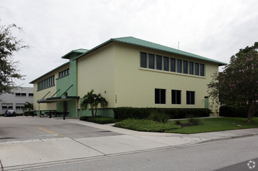 2089 Hawthorne St, Sarasota, FL à louer - Photo principale - Image 1 de 4
