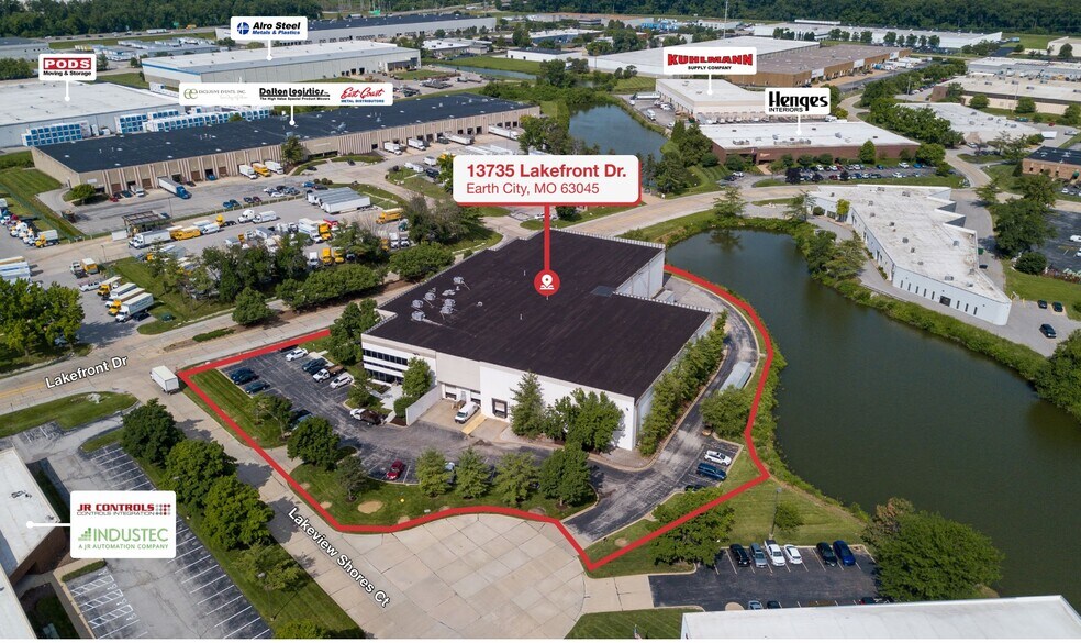 13735 Lakefront Dr, Earth City, MO à vendre - Photo du bâtiment - Image 2 de 14