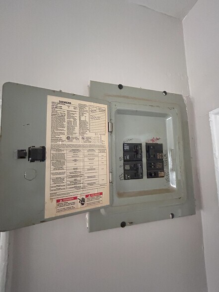 12033 Monica St, Detroit, MI for sale - Building Photo - Image 2 of 12