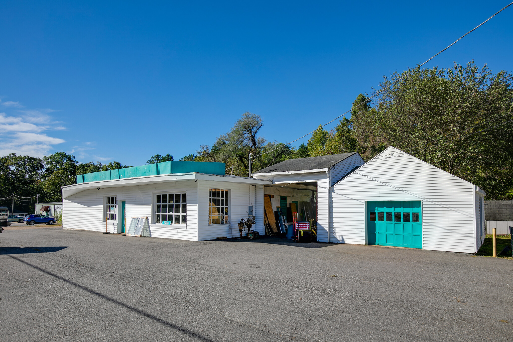 10211 Chamberlayne Rd, Mechanicsville, VA à vendre Photo du b timent- Image 1 de 22