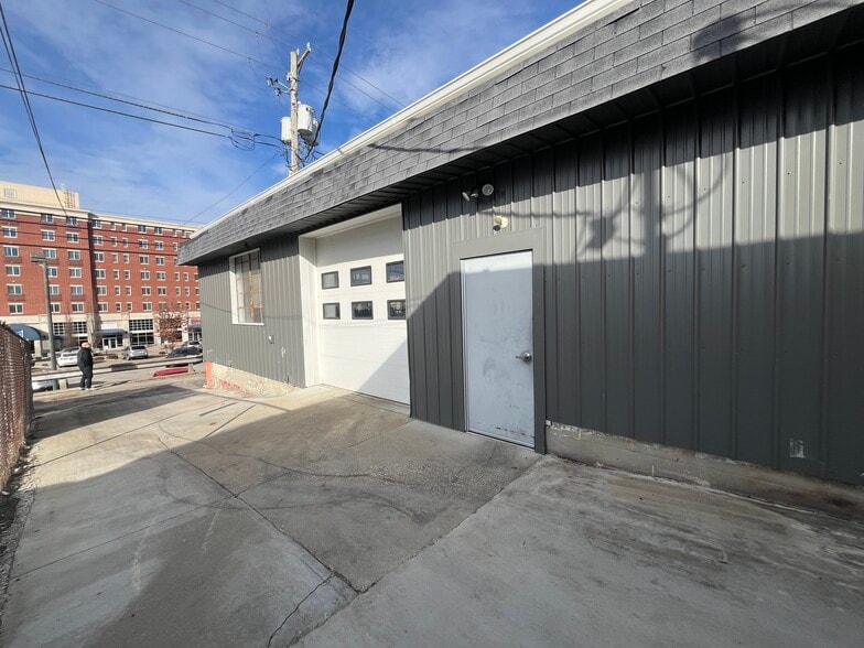 419 N Walnut St, Bloomington, IN for sale - Building Photo - Image 3 of 21