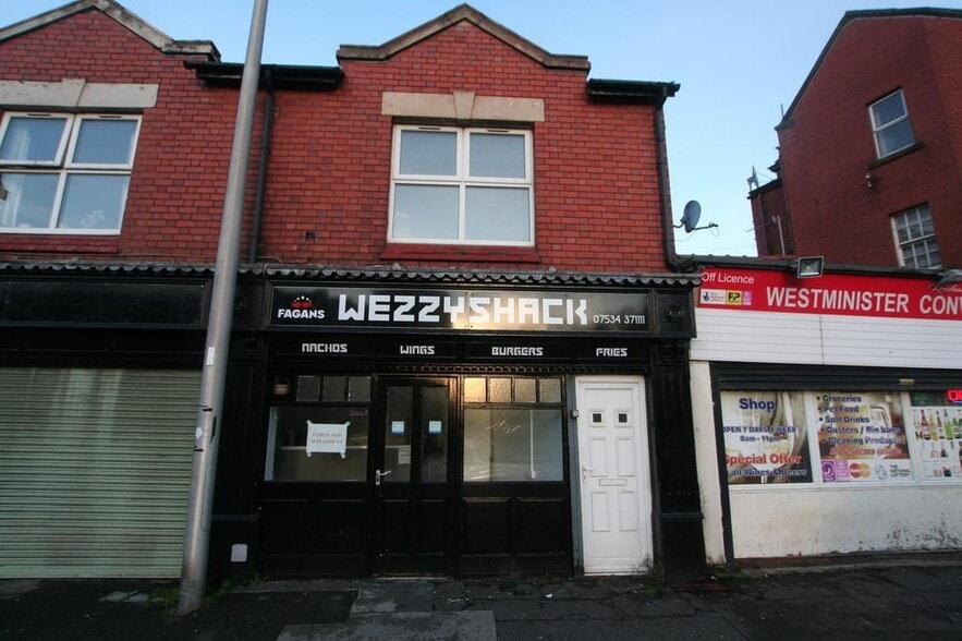 4 Westminster Rd, Ellesmere Port for sale - Building Photo - Image 2 of 25