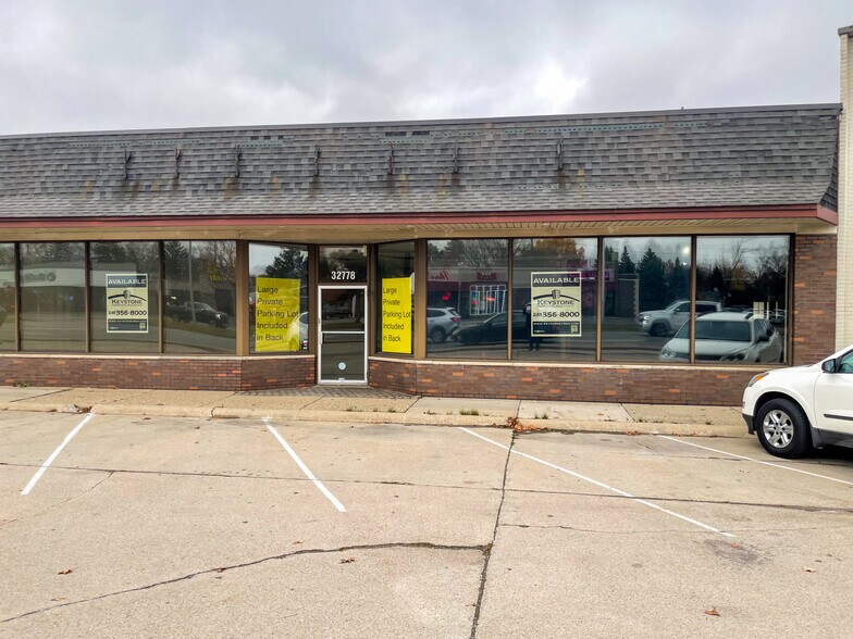 32778-32782 Woodward Ave, Royal Oak, MI for lease - Building Photo - Image 3 of 4