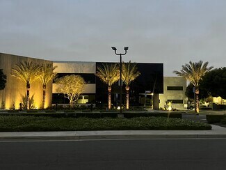 Plus de détails pour 2692-2696 Dow Ave, Tustin, CA - Flex à vendre