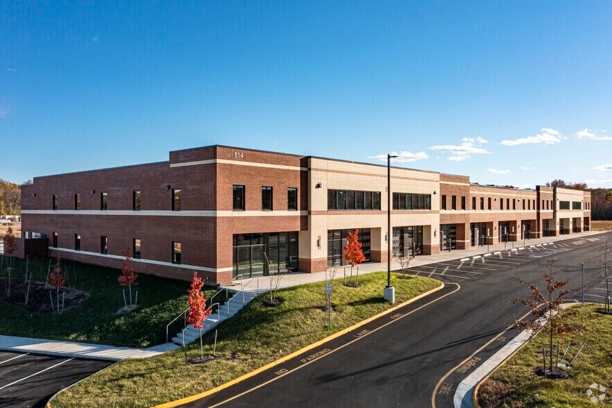 514 Lansdowne Rd, Fredericksburg, VA à louer - Photo du bâtiment - Image 3 de 23