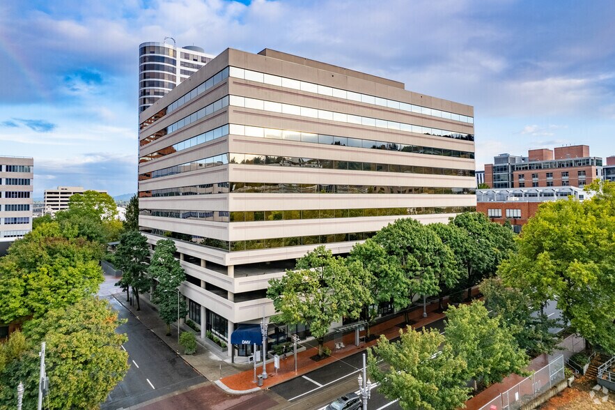 1515 SW Fifth Ave, Portland, OR à louer - Photo du bâtiment - Image 1 de 11