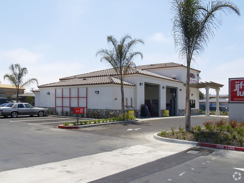 9032-9132 Adams Ave, Huntington Beach, CA for lease - Primary Photo - Image 3 of 3