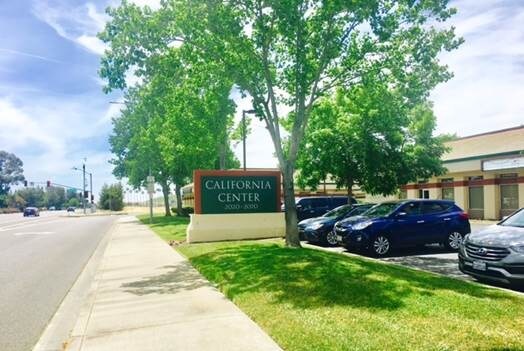 2060 Peabody Rd, Vacaville, CA à louer - Photo du bâtiment - Image 2 de 18