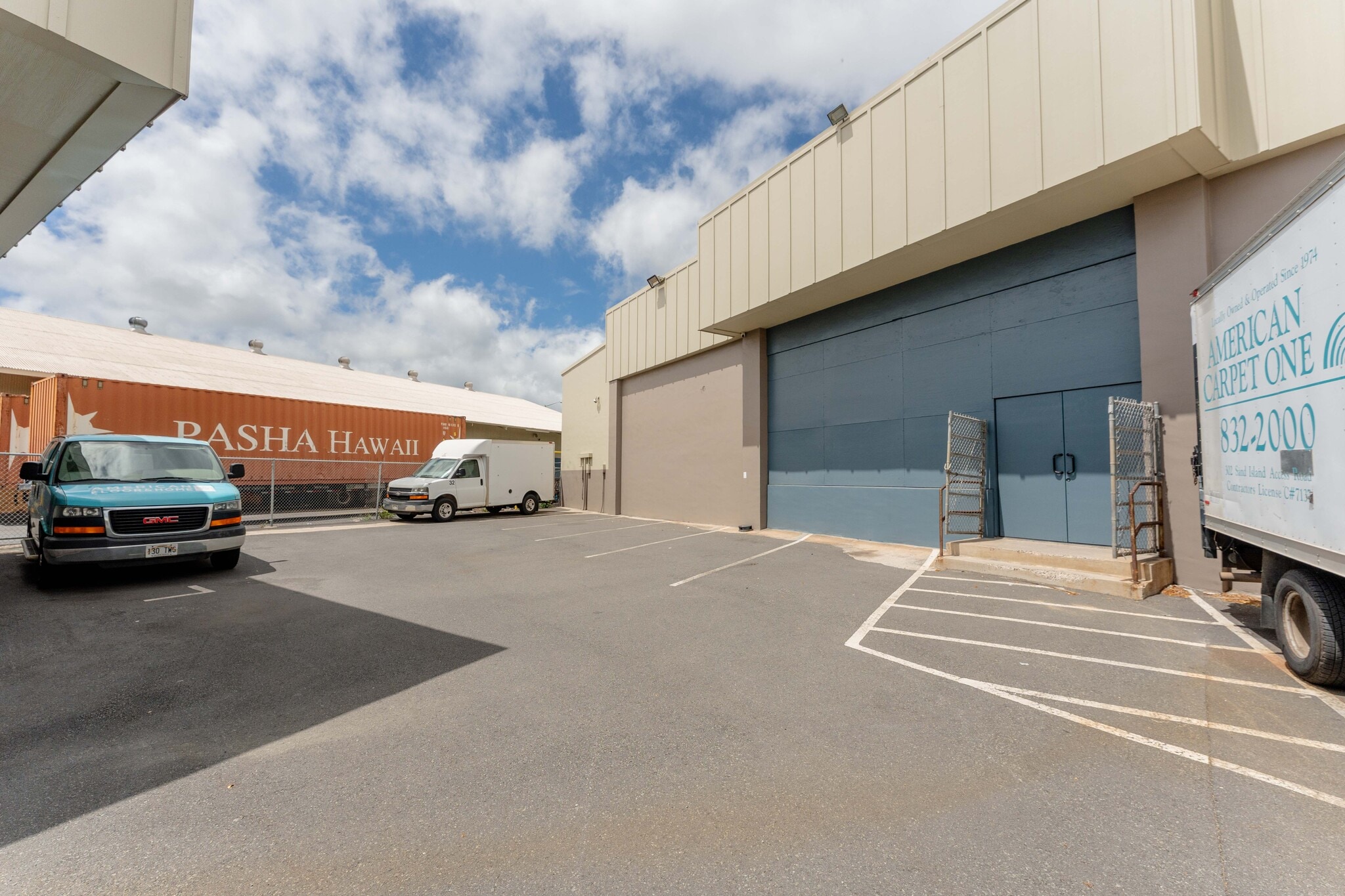 2290 Alahao Pl, Honolulu, HI for lease Primary Photo- Image 1 of 37