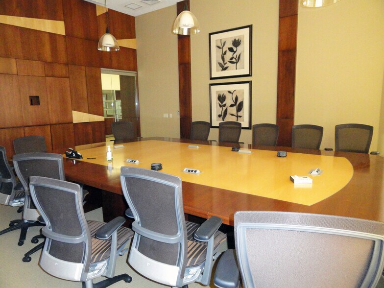 3193 Voyager Dr, Green Bay, WI à vendre - Photo intérieure - Image 2 de 10