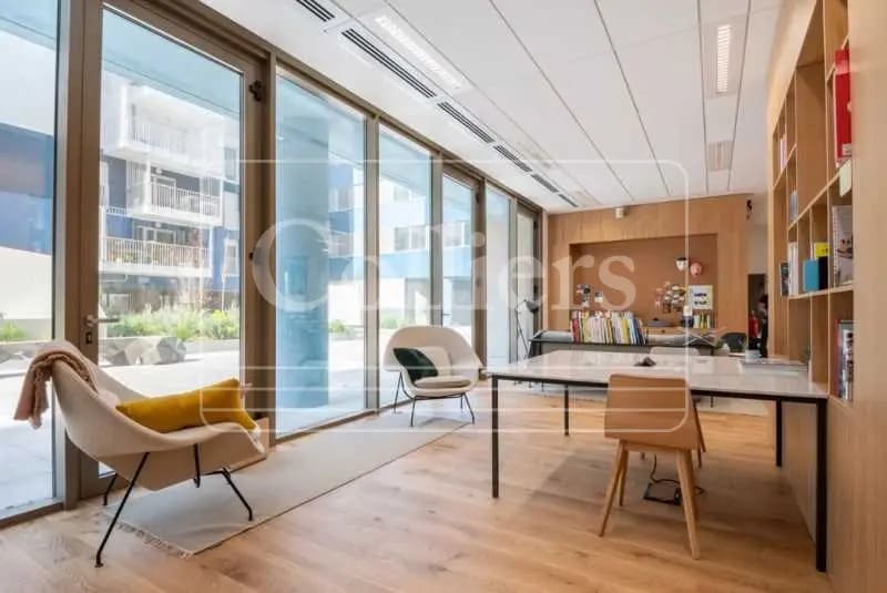 Office in Marseille for lease - Interior Photo - Image 1 of 6