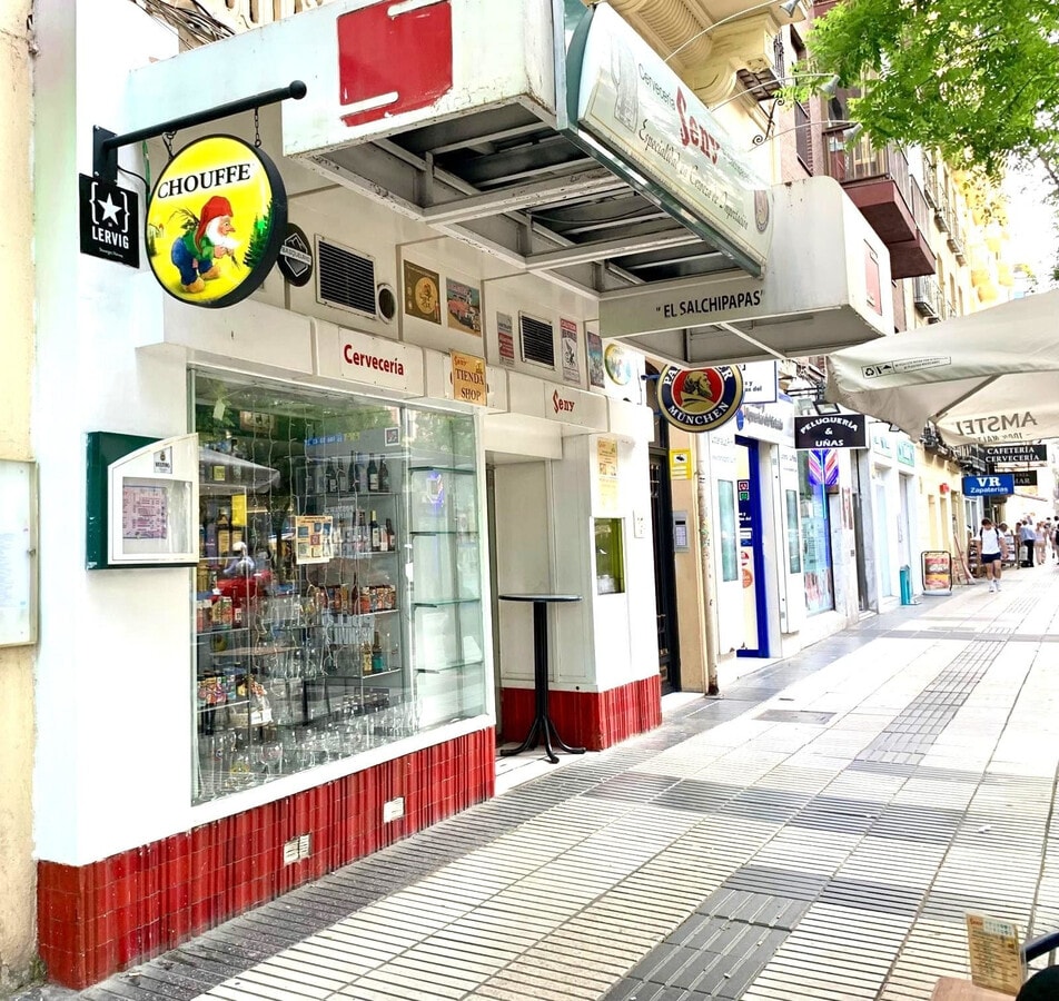 Madrid, MAD 28009 - Unit DR - - Interior Photo - Image 1 of 20