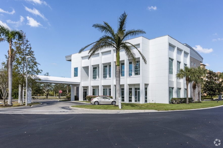 3291 Woods Edge Pky, Bonita Springs, FL for lease - Building Photo - Image 2 of 7