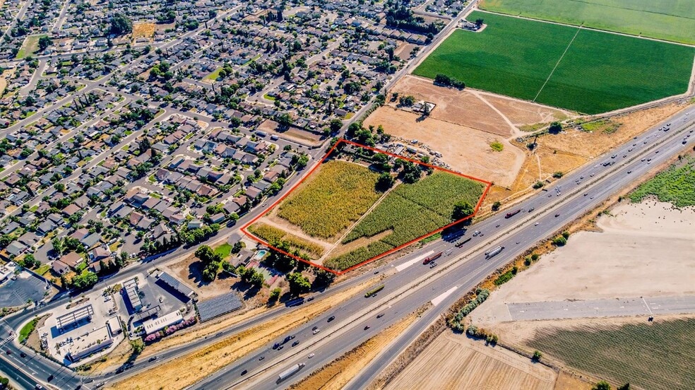 432 E Glenwood Ave, Turlock, CA for sale - Building Photo - Image 2 of 8