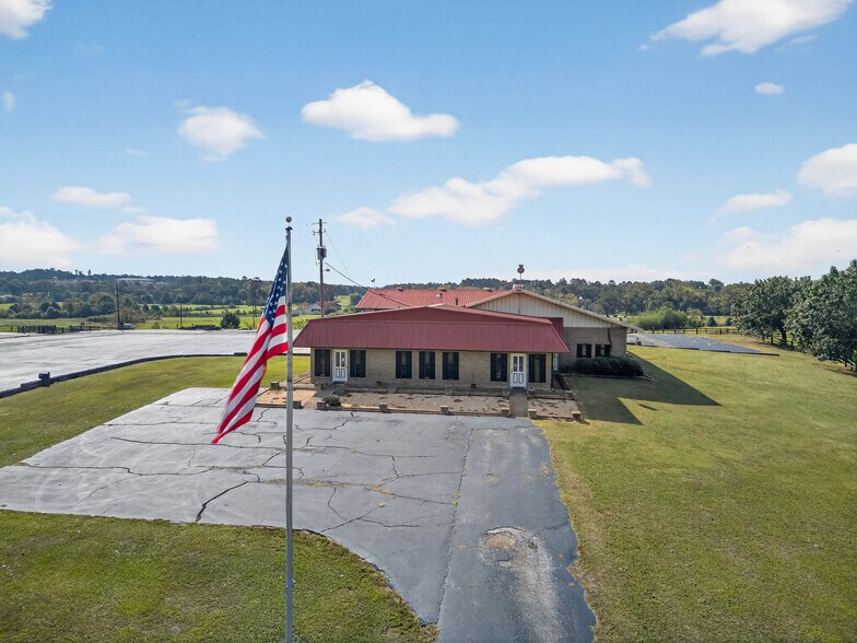 221 John Ray Ln, Eastaboga, AL à vendre - Photo du bâtiment - Image 3 de 69