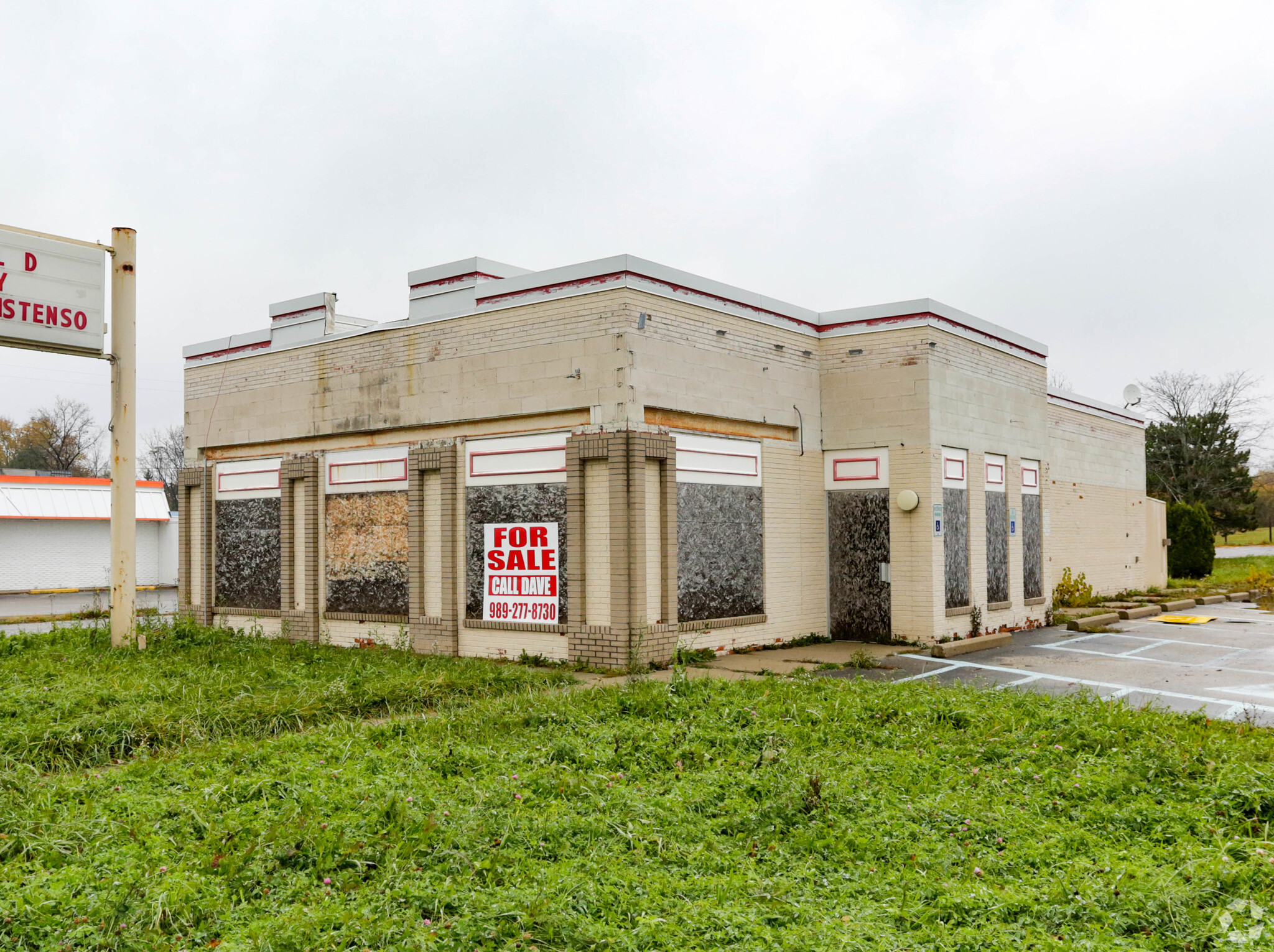 6030 N Saginaw St, Flint, MI for sale Primary Photo- Image 1 of 1