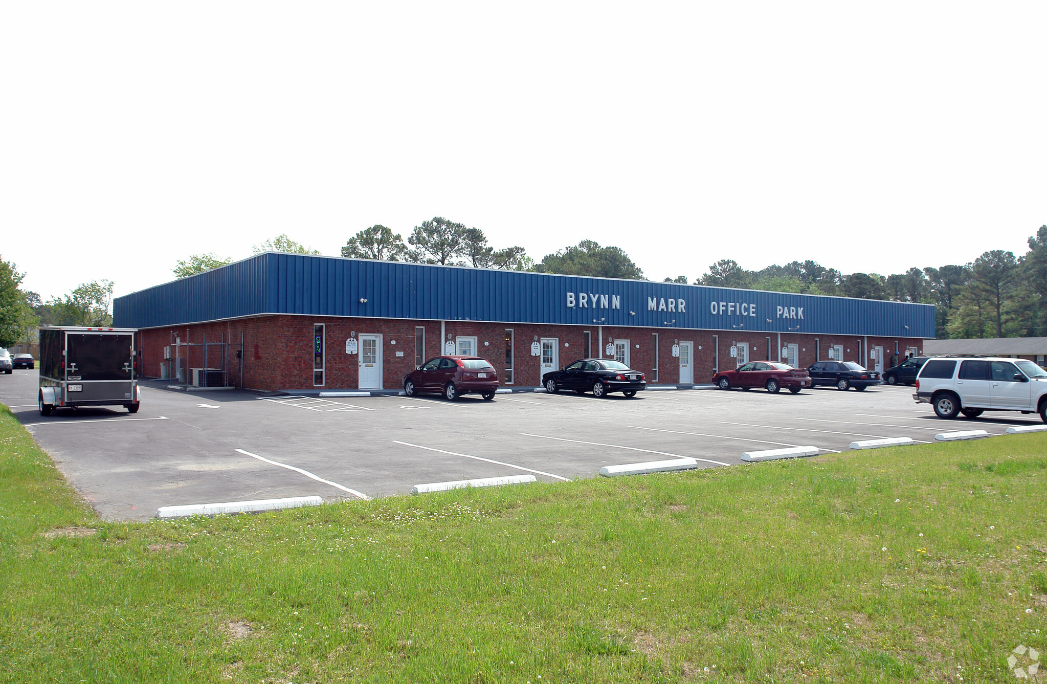 99 Village Dr, Jacksonville, NC for lease Primary Photo- Image 1 of 3