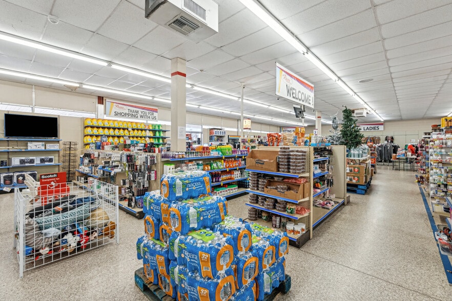 310 W Main St, Gramercy, LA for sale - Interior Photo - Image 2 of 3