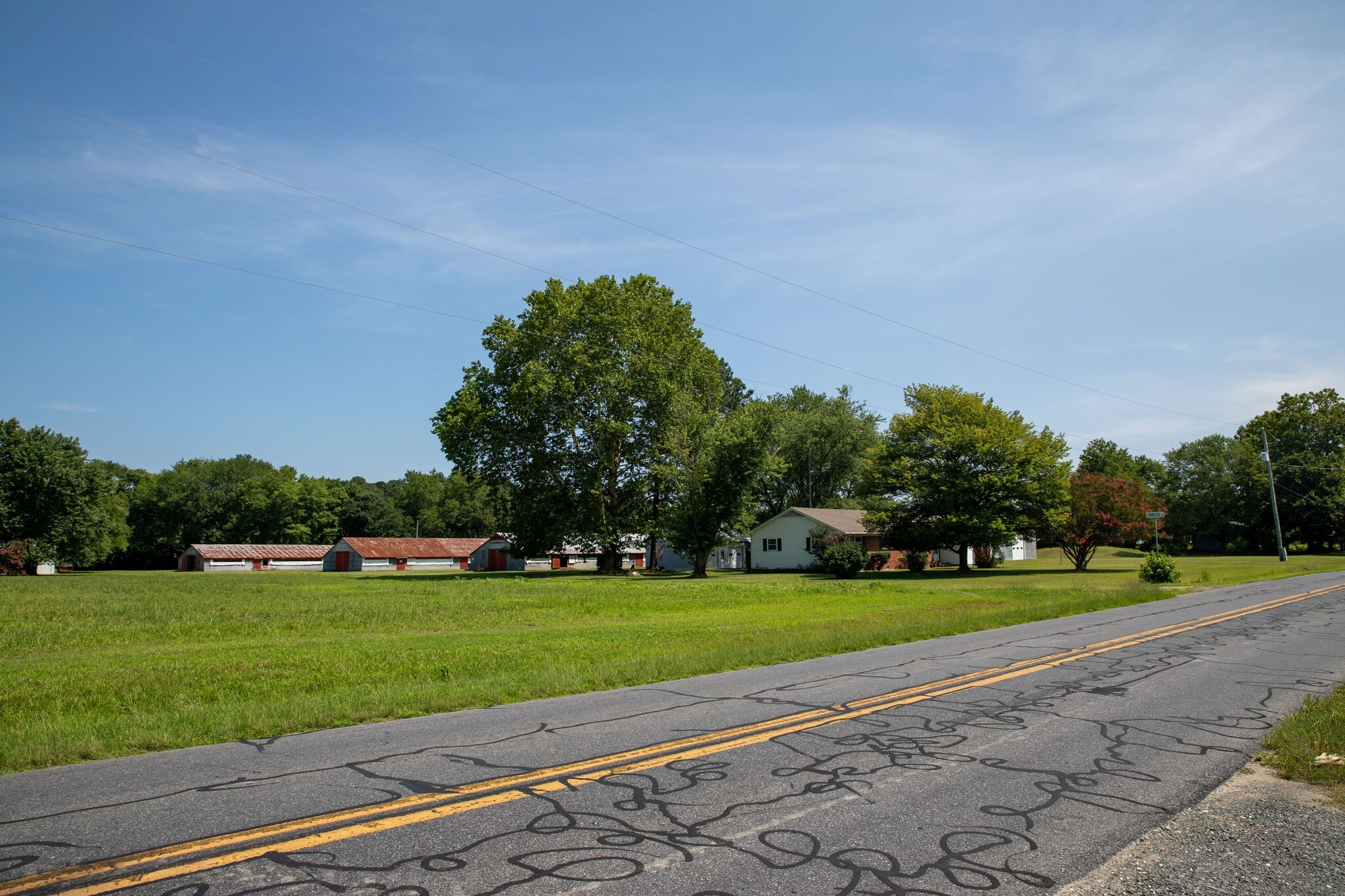 Wessel portfolio of 6 properties for sale on LoopNet.ca Primary Photo- Image 1 of 8