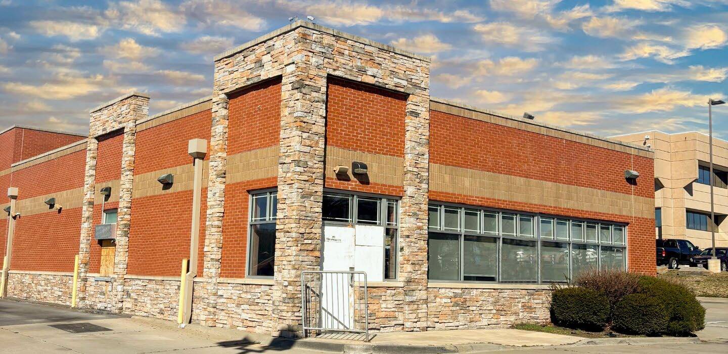 11290 Holmes Rd, Kansas City, MO à vendre Photo du bâtiment- Image 1 de 5