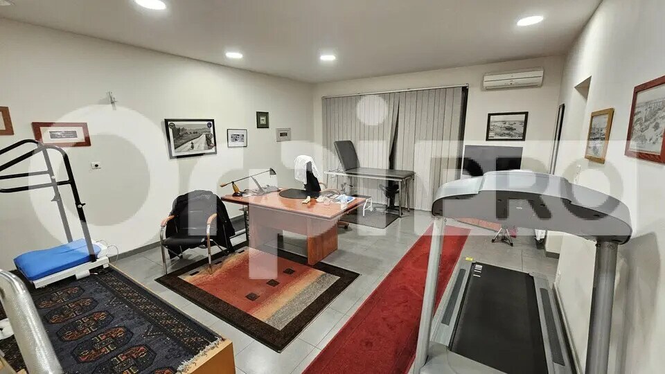 Office in Pessac for lease - Interior Photo - Image 3 of 10