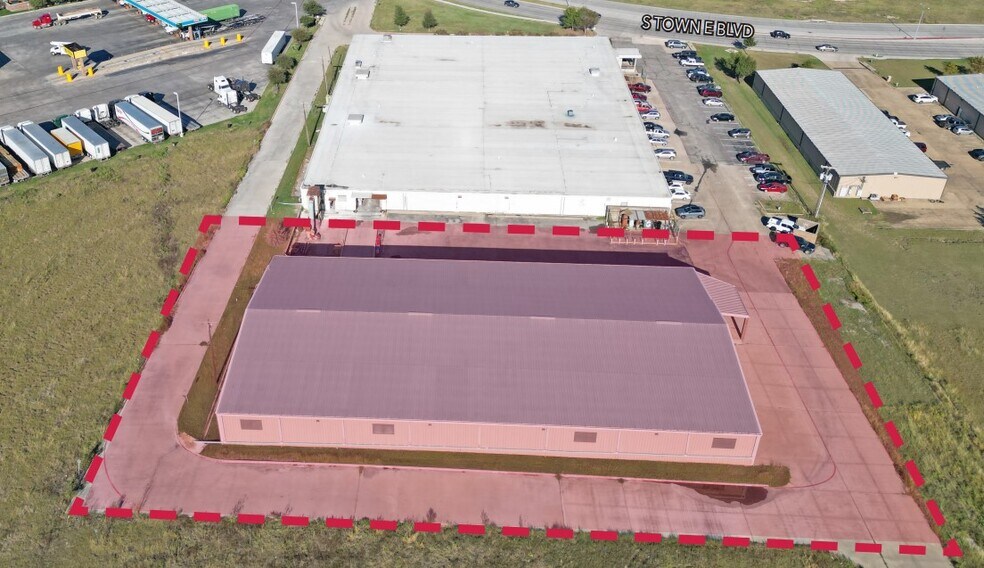 2011 S Town East Blvd, Mesquite, TX à louer - Photo du bâtiment - Image 2 de 4