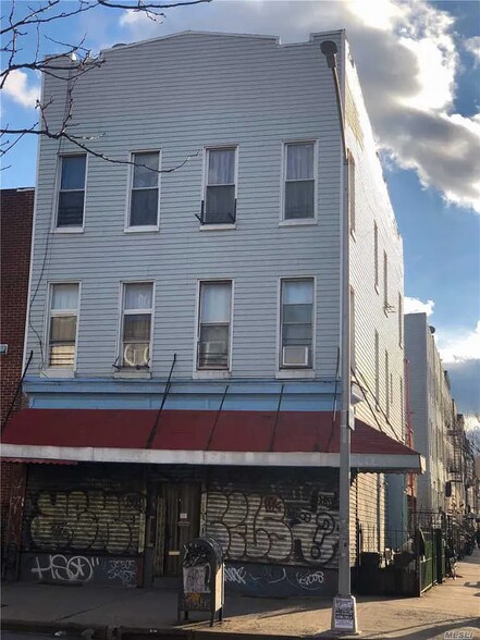 70 Wilson Ave, Brooklyn, NY à louer - Photo du bâtiment - Image 1 de 1