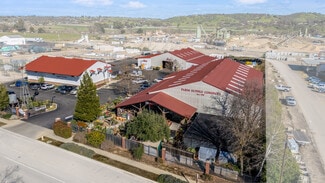 Plus de détails pour 2450 Ramada Dr, Paso Robles, CA - Flex à vendre