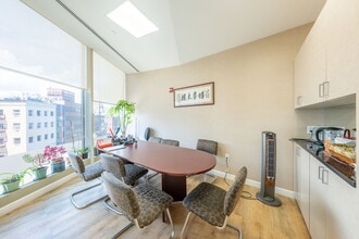 17 Chatham Sq, New York, NY for lease Interior Photo- Image 1 of 6