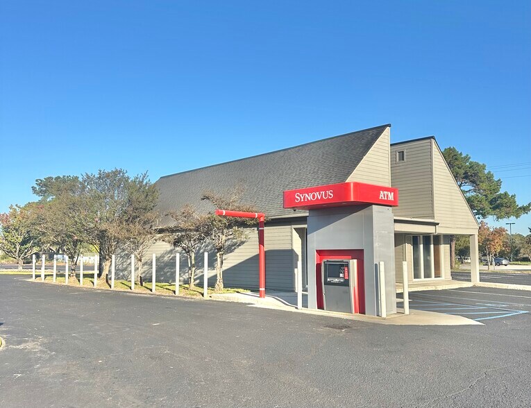 301-305 N Goose Creek Blvd, Goose Creek, SC à louer - Photo du bâtiment - Image 2 de 19