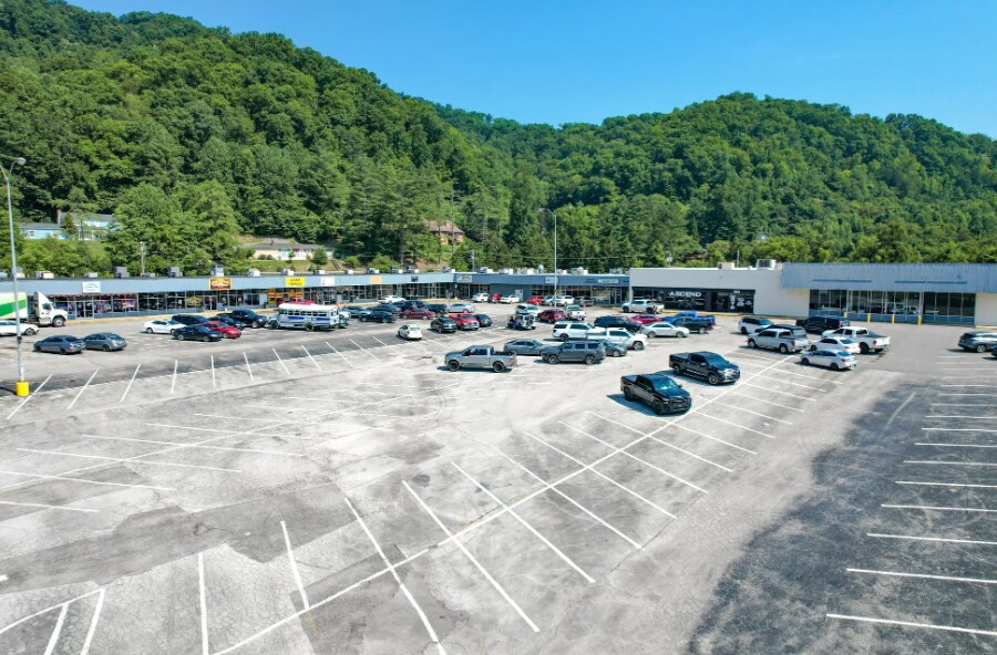 94-154 Grand Vue Plz, Hazard, KY à vendre Photo principale- Image 1 de 9