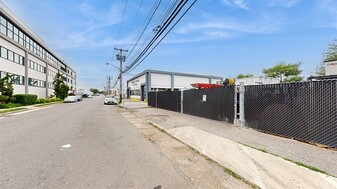 26-32 Bond St, Westbury NY - Warehouse