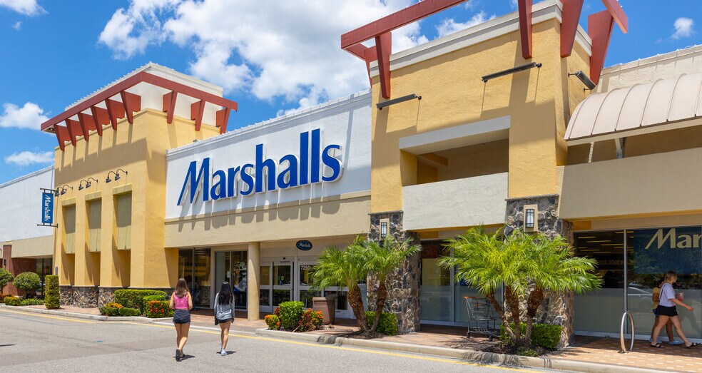 7400 Cortez Rd W, Bradenton, FL à louer - Photo du bâtiment - Image 1 de 9