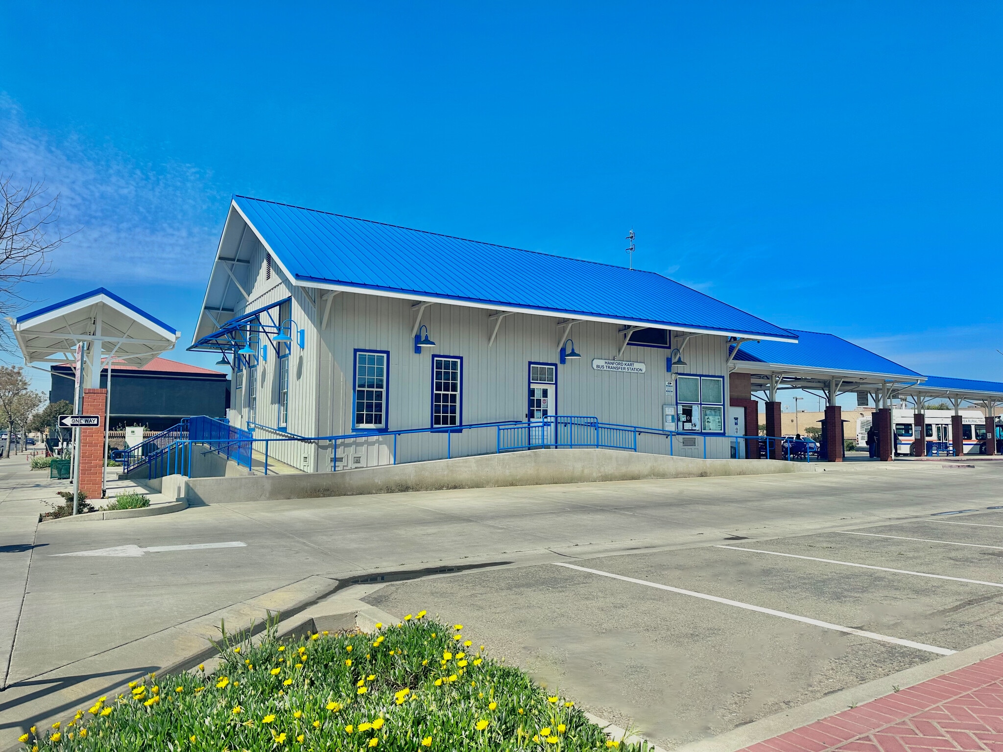 504 W 7th St, Hanford, CA for sale Primary Photo- Image 1 of 33