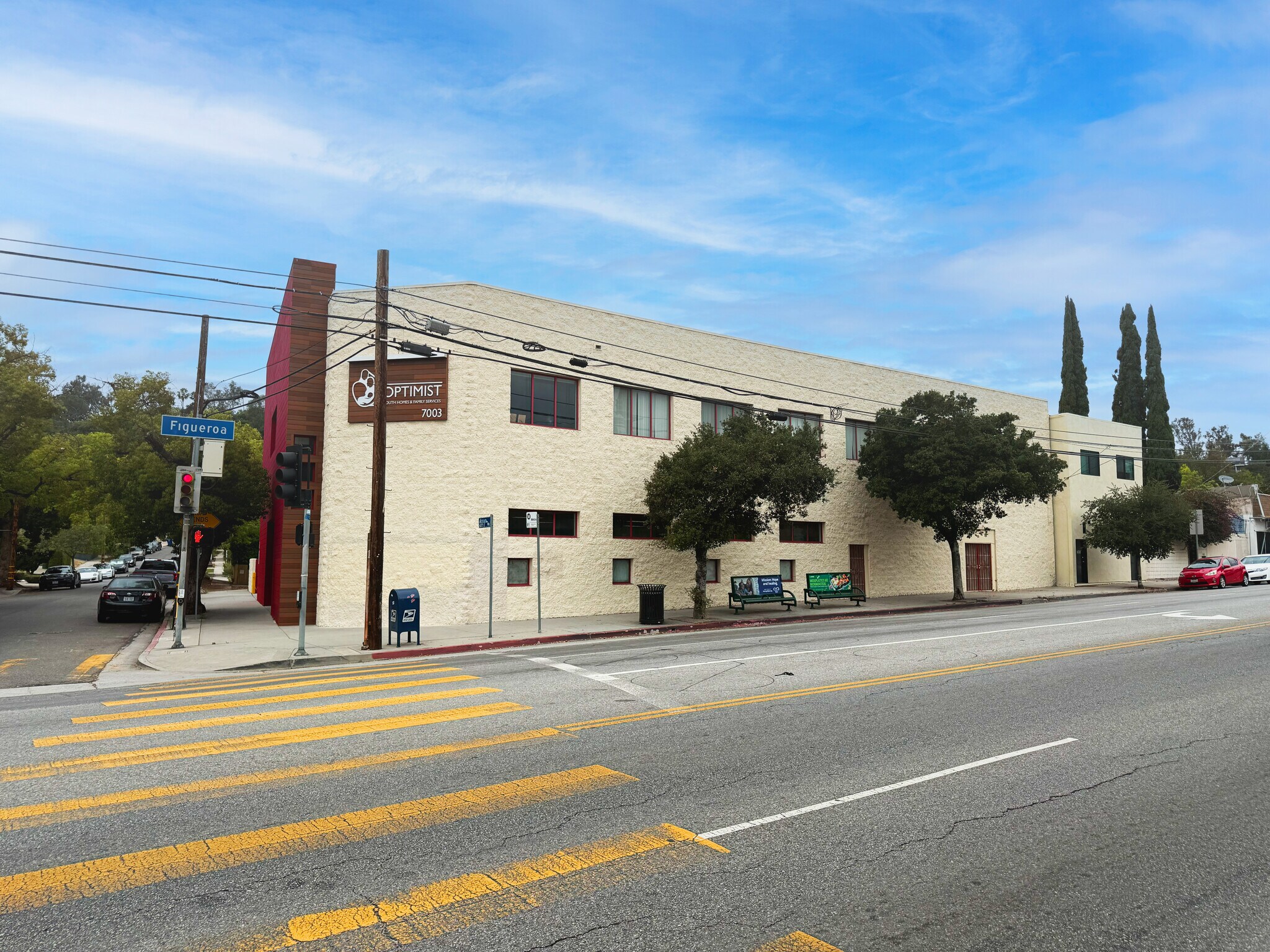 7003 N Figueroa St, Los Angeles, CA à louer Photo du bâtiment- Image 1 de 10