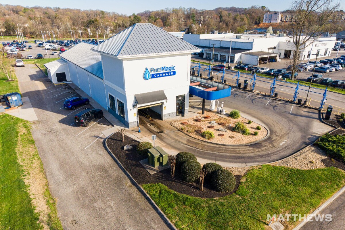 300 Simmons Rd, Knoxville, TN à vendre Photo principale- Image 1 de 4