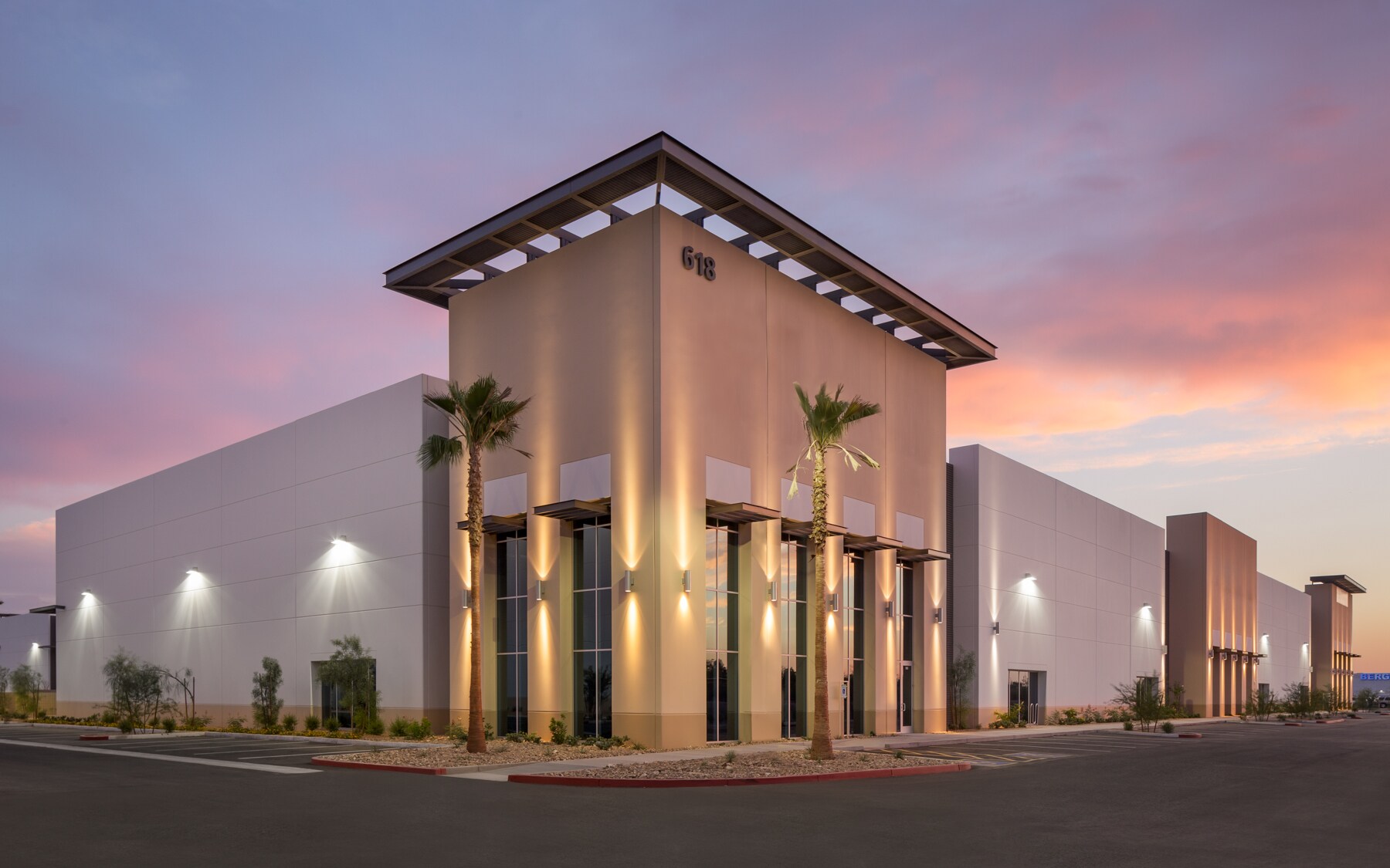 618 E Auto Center Dr, Mesa, AZ for lease Building Photo- Image 1 of 7