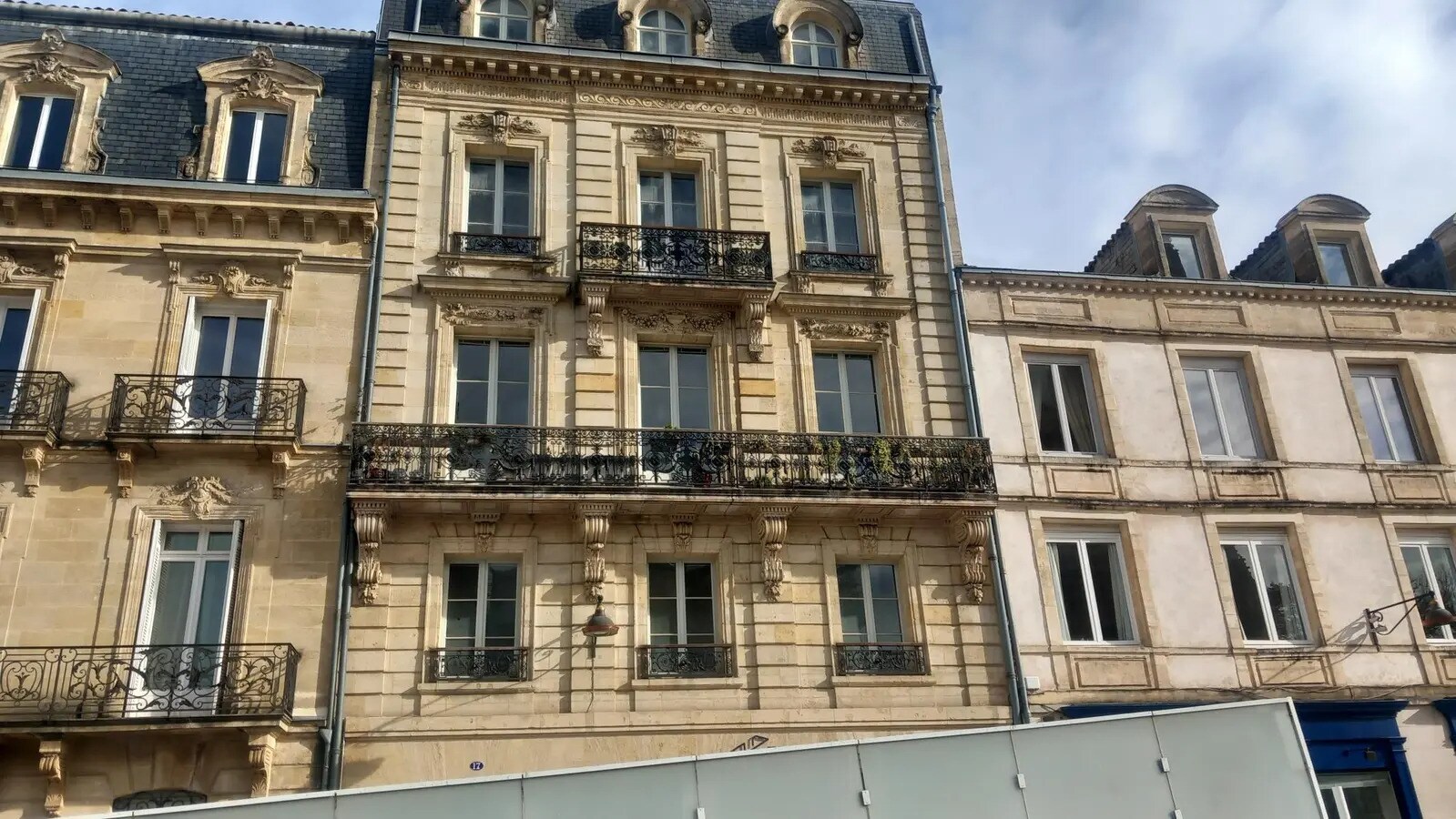 17 Place Pey Berland, Bordeaux à louer Photo principale- Image 1 de 12