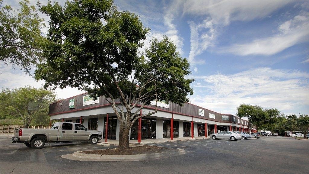 4700 Loyola Ln, Austin, TX for lease Building Photo- Image 1 of 6
