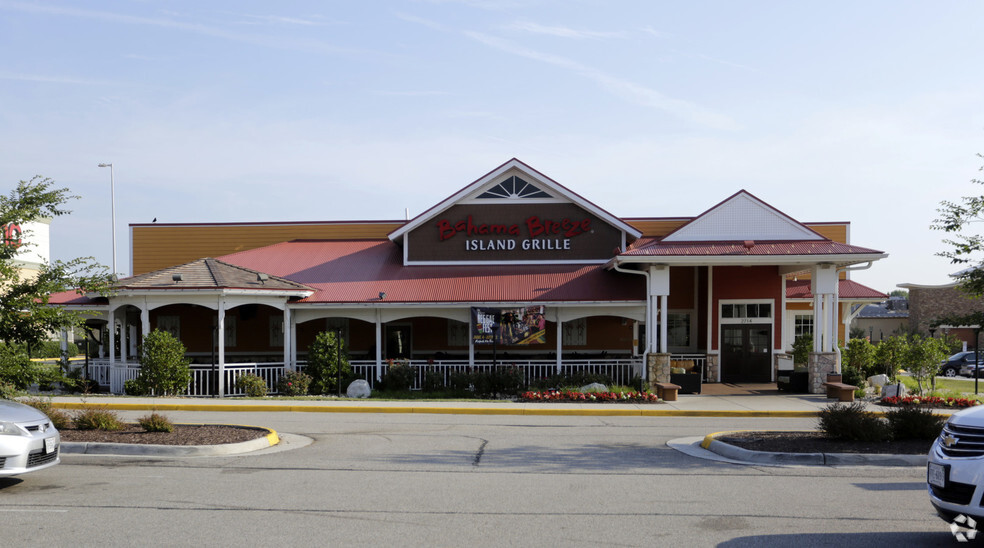 2714 Potomac Mills Cir, Woodbridge, VA for lease - Building Photo - Image 2 of 3