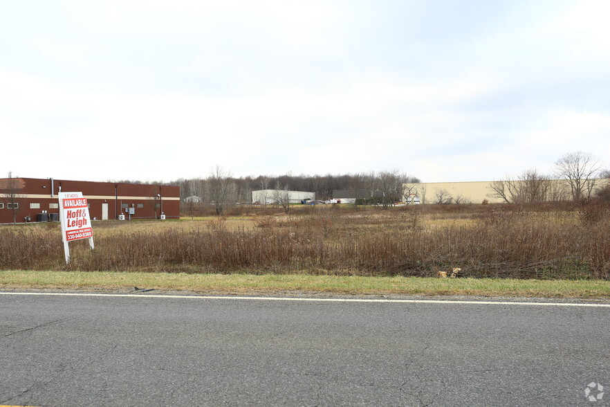 Mogadore Rd, Kent, OH à vendre - Photo principale - Image 1 de 1