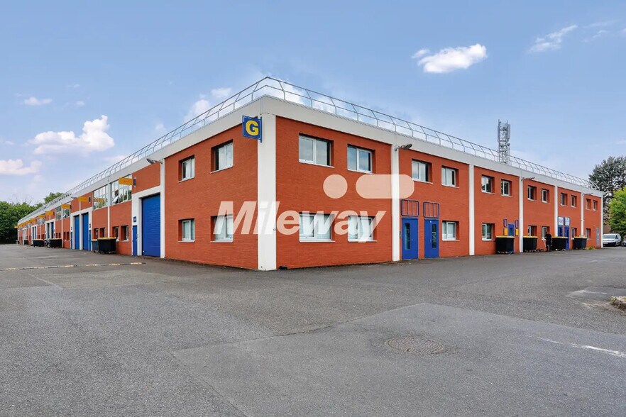 21 Avenue De La Mare, SAINT-OUEN-L'AUMONE à louer - Photo du bâtiment - Image 3 de 3