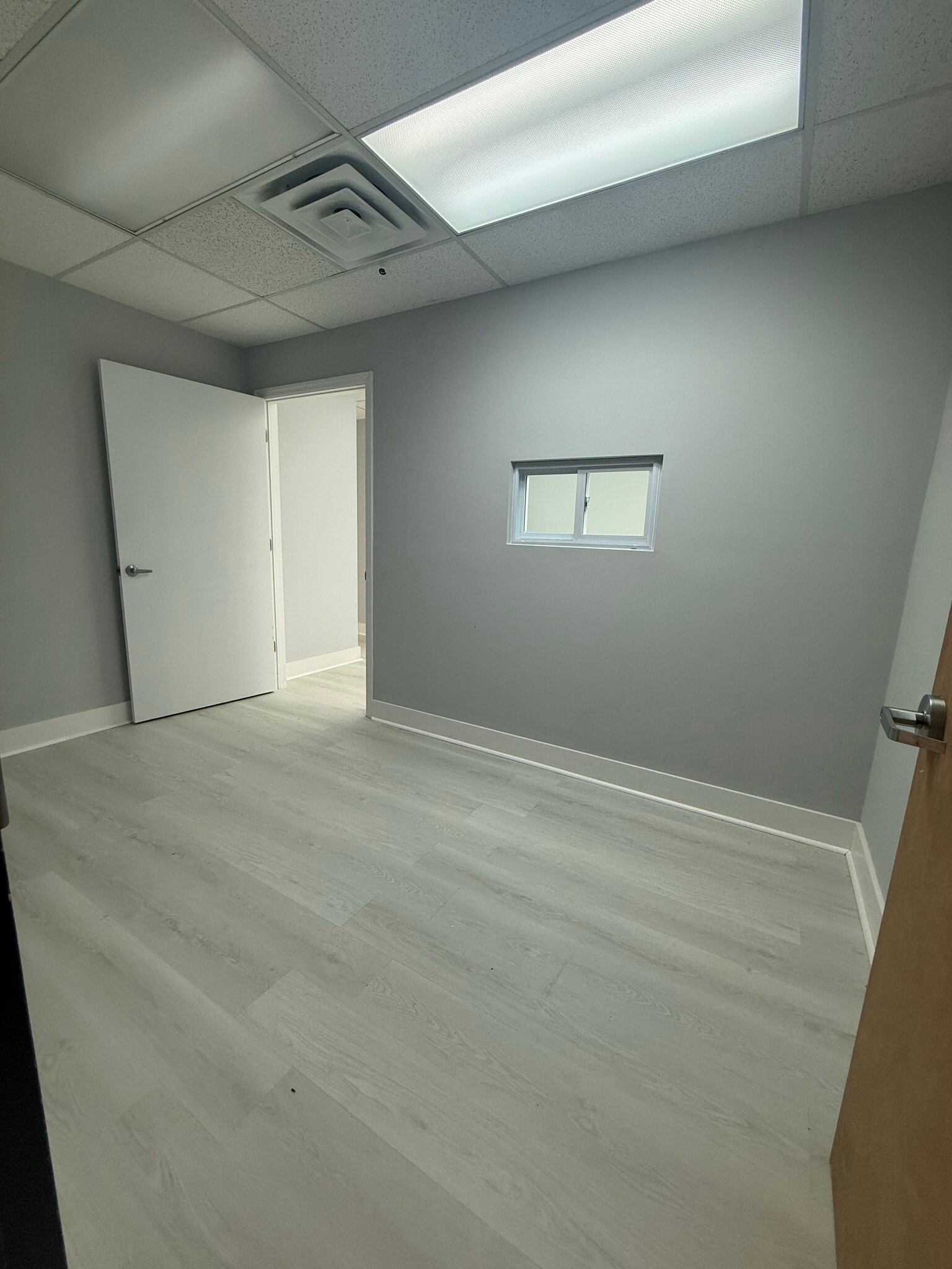 9010 SW 137th Ave, Miami, FL for lease Interior Photo- Image 1 of 5