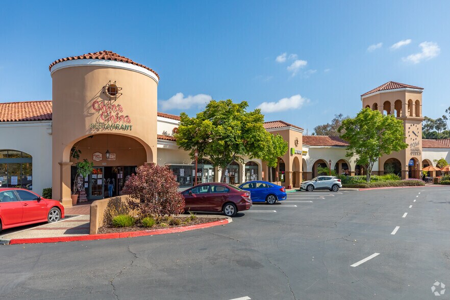 390 E H St, Chula Vista, CA à louer - Photo du bâtiment - Image 3 de 28