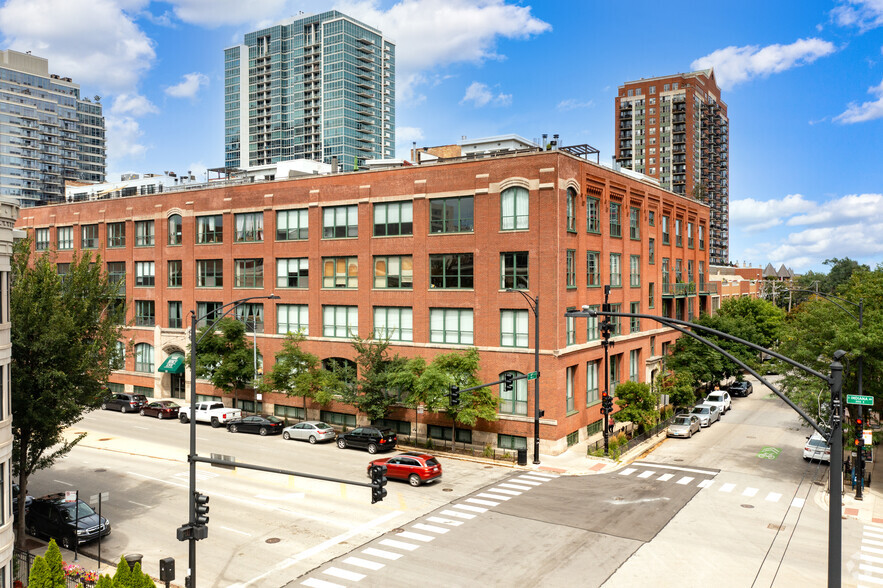 1727 S Indiana Ave, Chicago, IL for lease - Primary Photo - Image 1 of 15