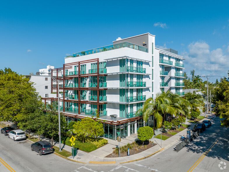 1215 West Ave, Miami Beach, FL à vendre - Photo du bâtiment - Image 1 de 12