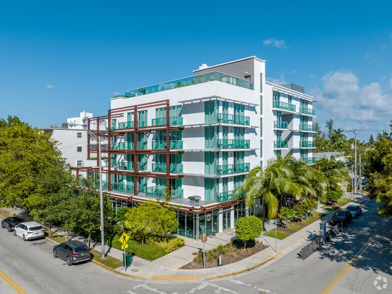 1215 West Ave, Miami Beach, FL for lease - Primary Photo - Image 1 of 12