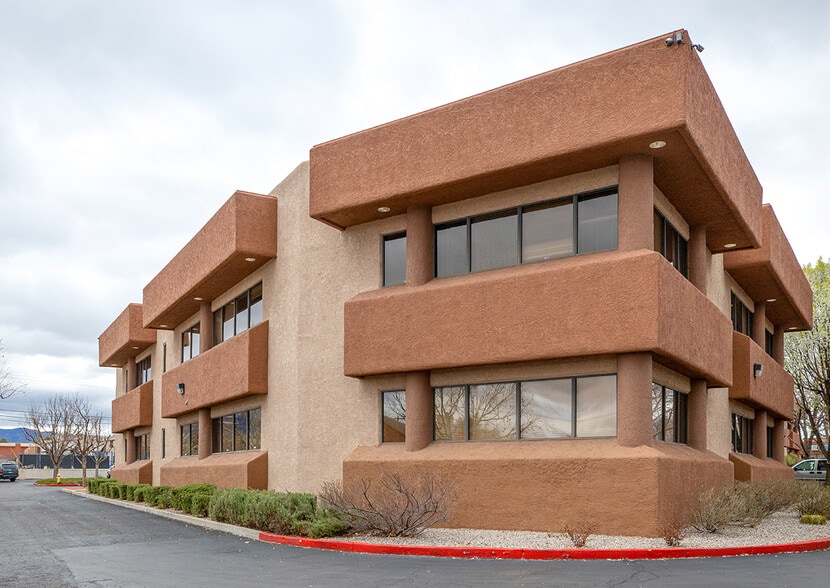 5801 Osuna Rd NE, Albuquerque, NM for lease - Building Photo - Image 2 of 11