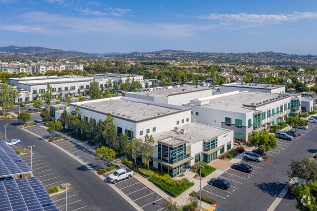 6088-6188 Innovation Way, Carlsbad, CA à louer - Photo du bâtiment - Image 2 de 12